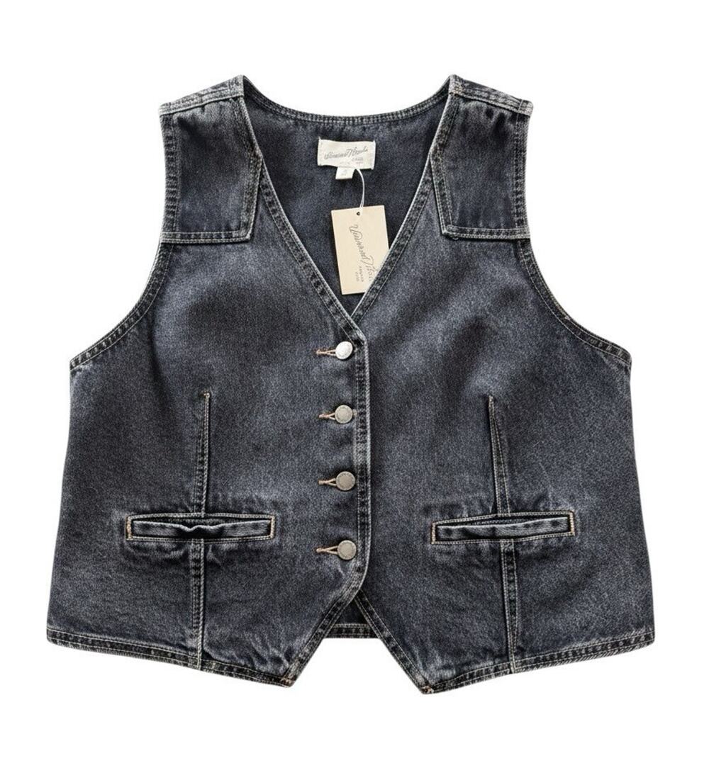 NWT Universal Thread Women’s Black Button Front Vest w/ Pockets Sleeveless 14